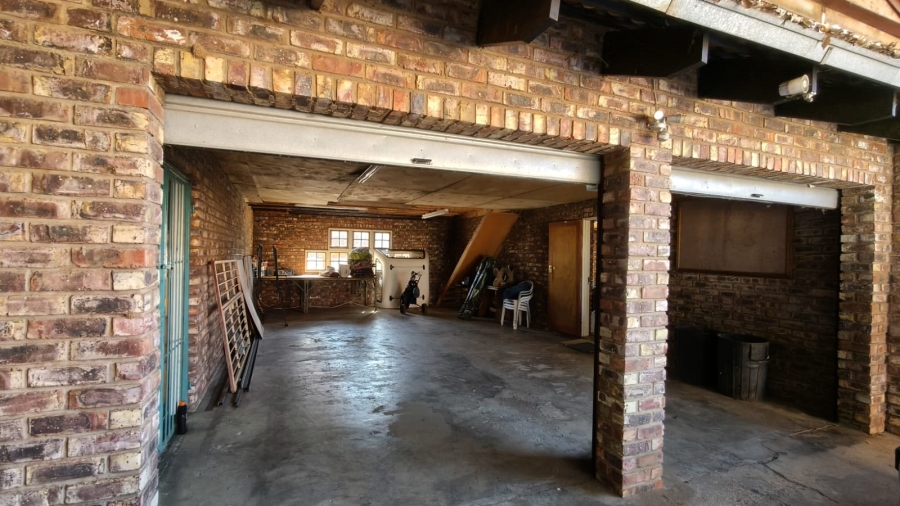 4 Bedroom Property for Sale in Hennenman Free State